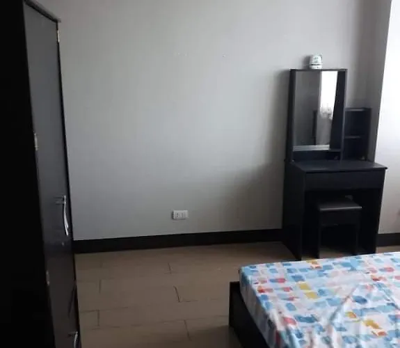 公寓式飯店 Cubao Manhattanheights Unit 11a Tower B, 2br 马尼拉